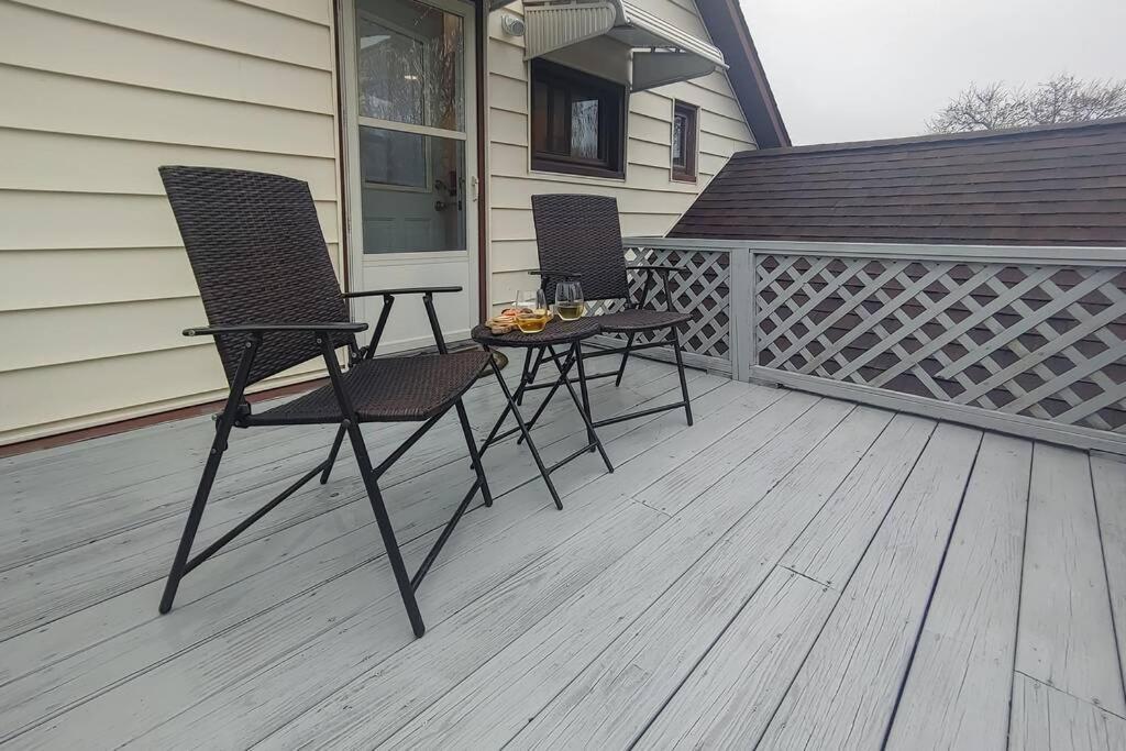 Historic W/Deck, King Bed & Air By Lake Michigan Manistee Exterior photo